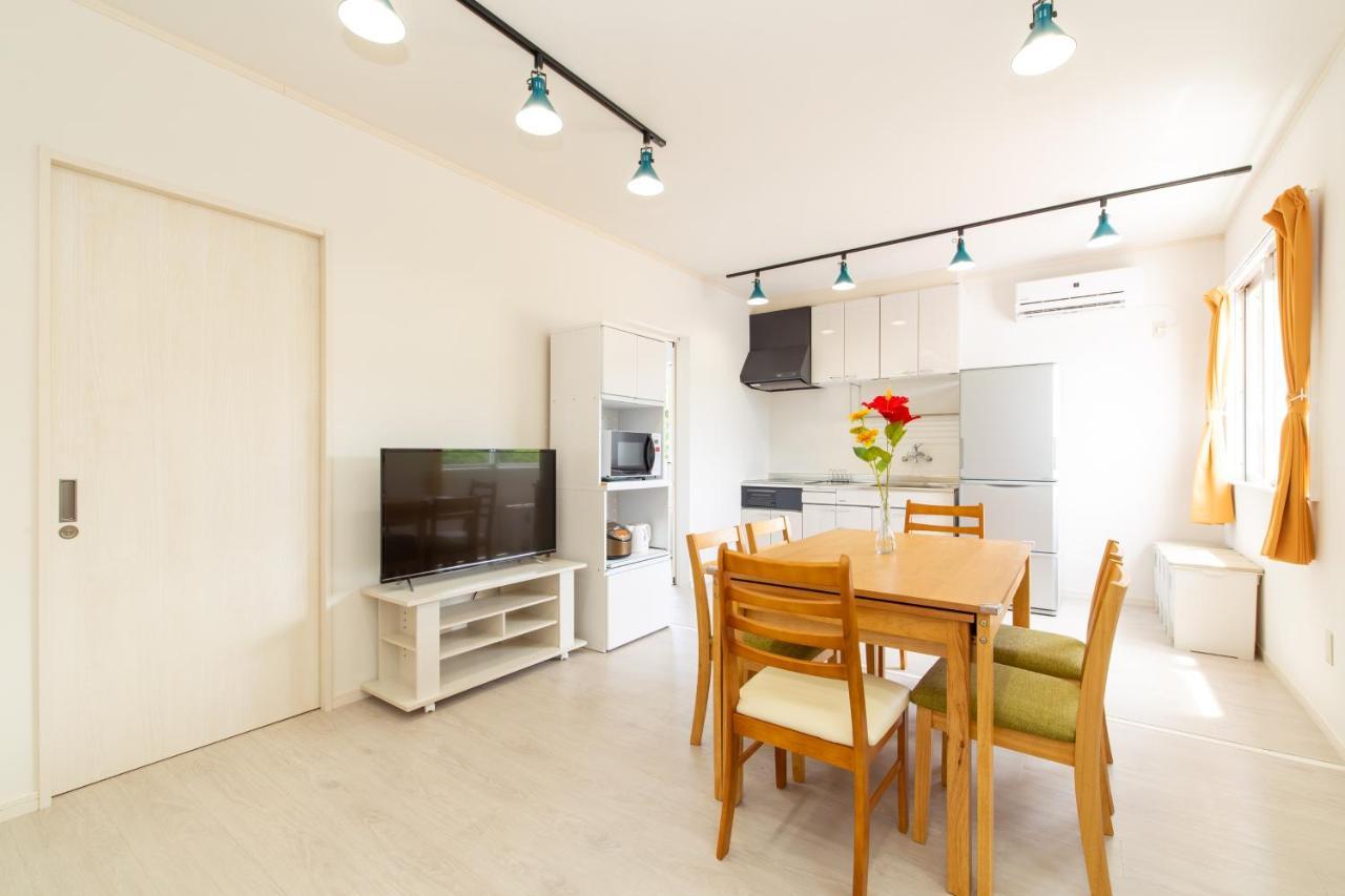 Ferienwohnung レジーナ石垣 ブルーステージ Ishigaki  Exterior foto